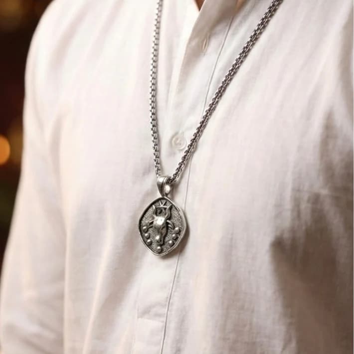 Taurus (Vrishabha) Rashi Pendant 3